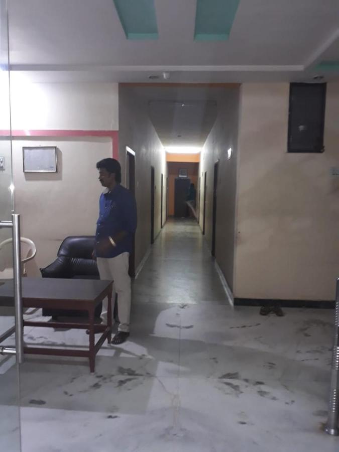 Hotel Vaithee Park Chennai Exteriör bild